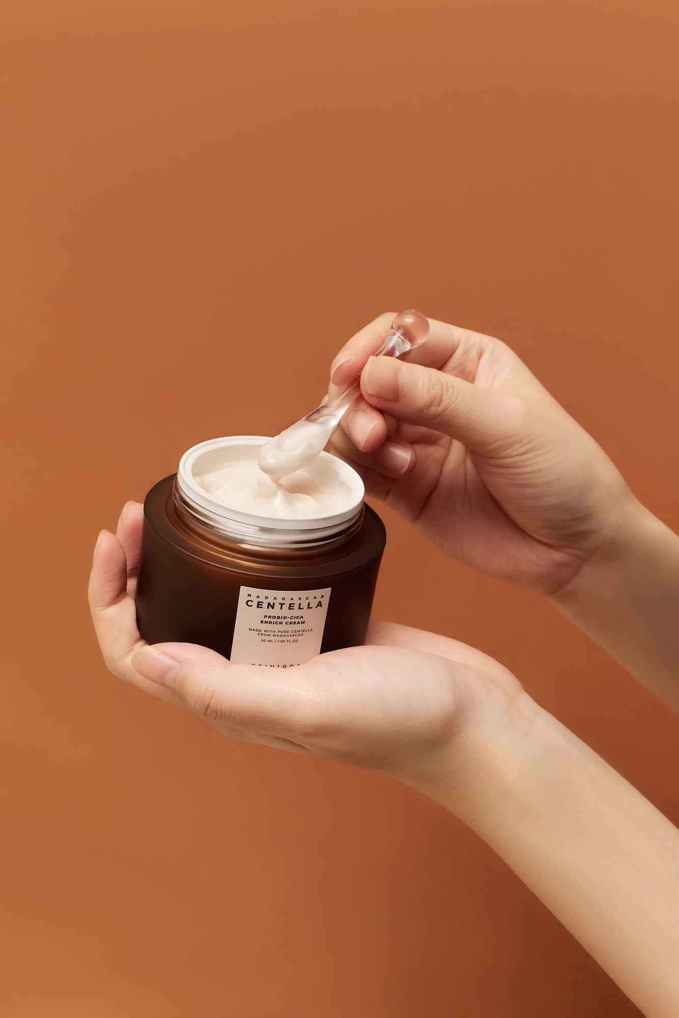 Madagascar Centella Probio-Cica Enrich Cream | Crema Reparadora y Fortalece la Barrera Cutánea – Cosmética Coreana K-Beauty (50ml)